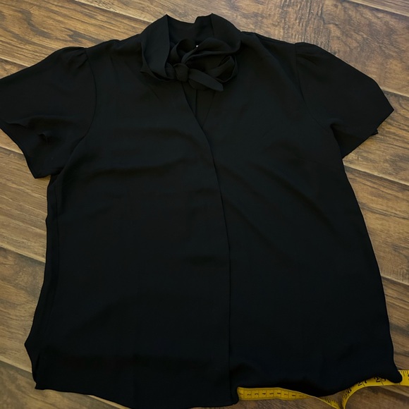 Reitmans Size Small Black Blouse With Neck Tie - Picture 1 of 4